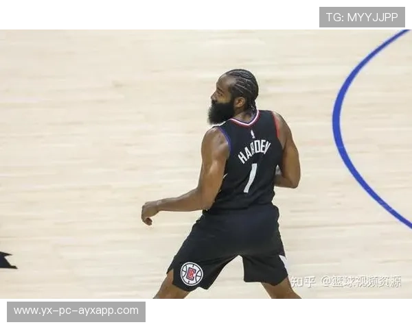 哈登表现不稳定，球队进攻端受限，哈登的进攻